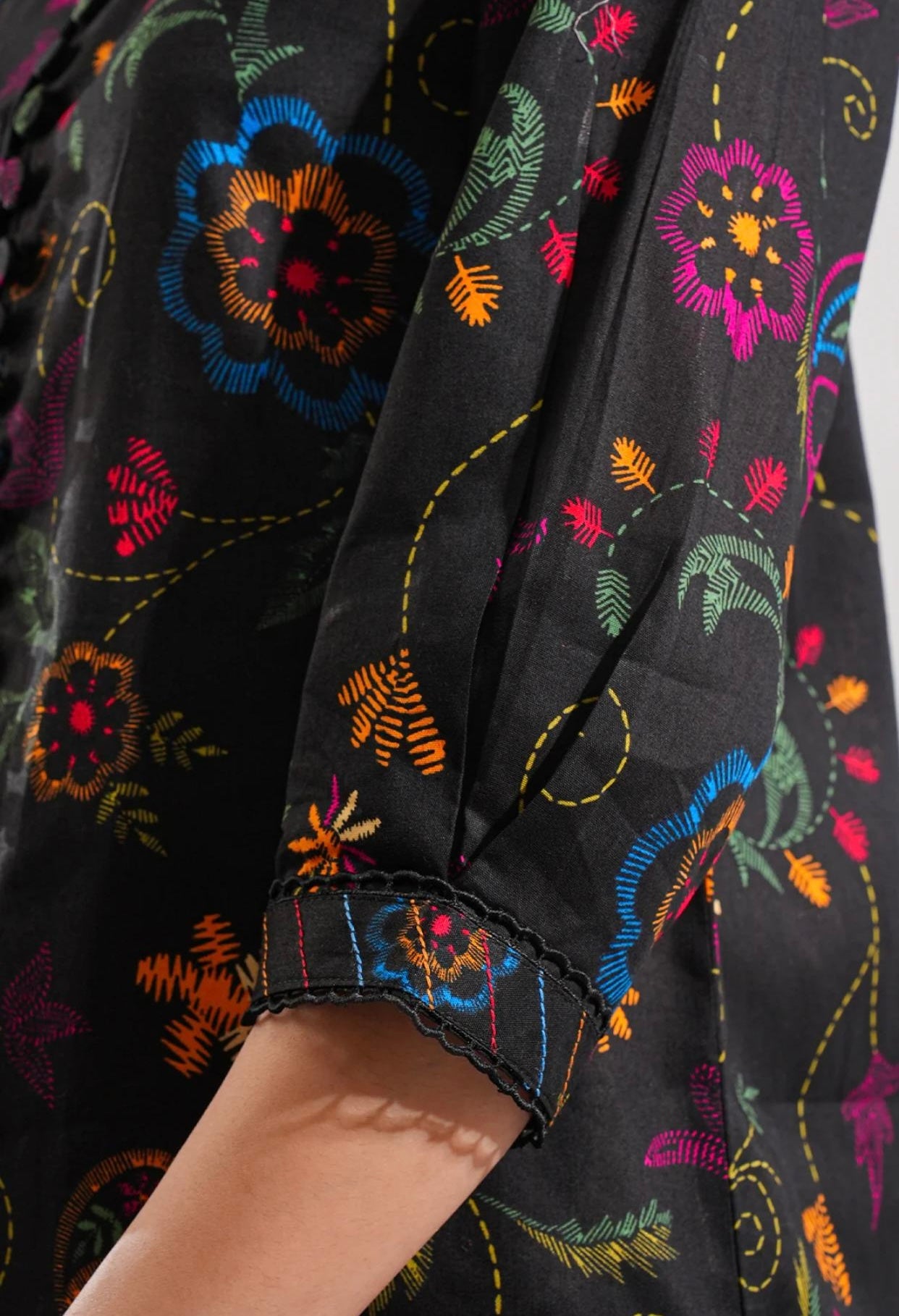 saya (Black printed 2 piece)