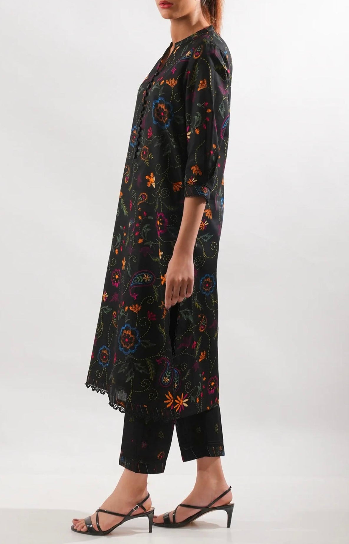 saya (Black printed 2 piece)